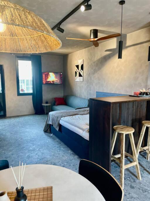 Theatersquare Apt Terrace Cityview Антверпен Екстериор снимка